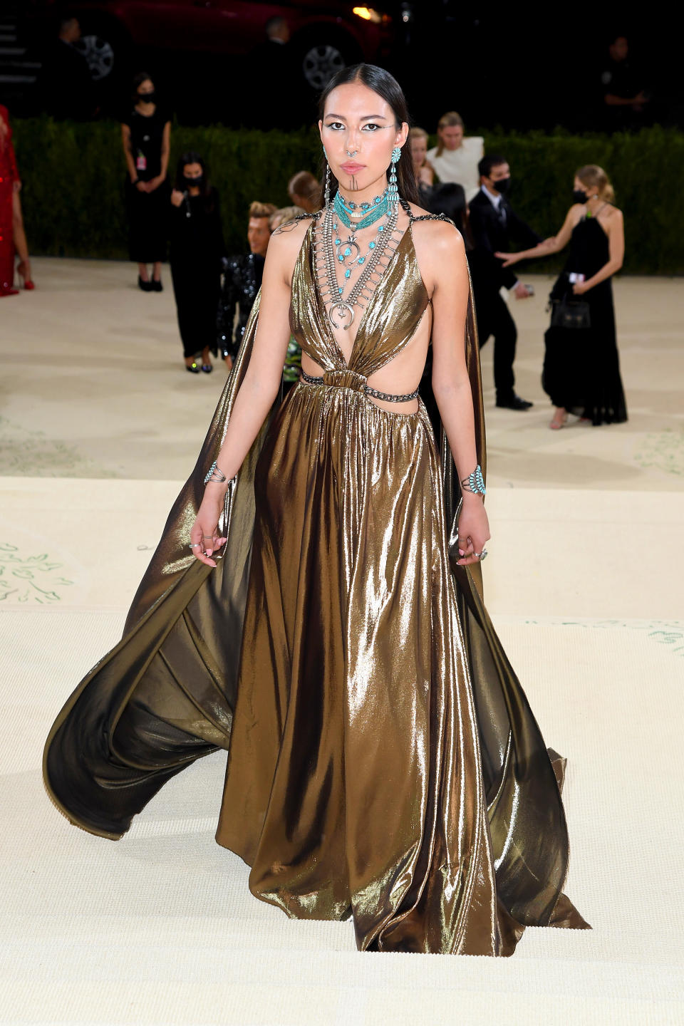 Quannah Chasinghorse en la Met Gala del 2021. (Photo by Kevin Mazur/MG21/Getty Images For The Met Museum/Vogue)