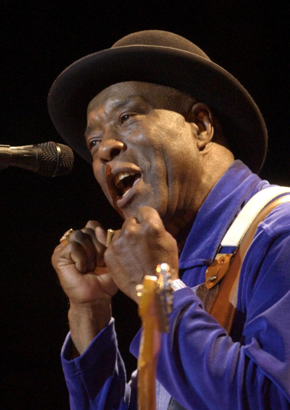 Buddy Guy gives the audience some impassioned vocals during his performance in Savannah on March 18, 2005.