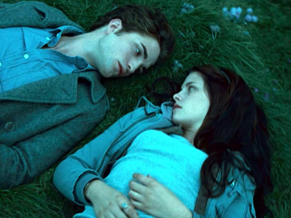 twilight edward bella meadow