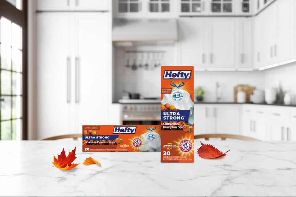 Hefty is bringing back one its Cinnamon Pumpkin Spice Ultra Strong Trash Bags for a limited time.