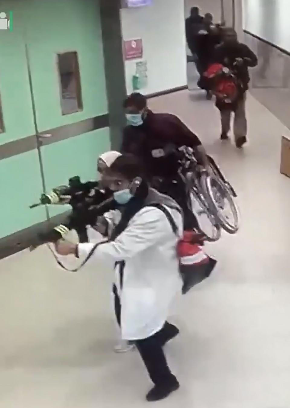 Security camera documents the moment Israeli special forces disguised as doctors and nurses infiltrated Ibn Sina Hospital