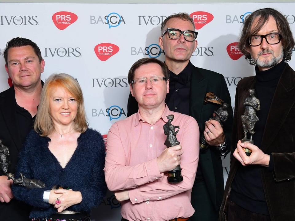 Nick Banks, Candida Doyle, Mark Webber, Steve Mackey und Jarvis Cocker (v.l.) von Pulp im Jahr 2017 in London. (Bild: imago images/PA Images)