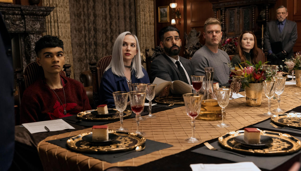  Sauriyan Sapkota as Prospero Usher, Kate Siegel as Camille L'Espanaye, Rahul Kohli as Napoleon Usher, Matt Biedel as Bill-T Wilson, Samantha Sloyan as Tamerlane Usher, Mark Hamill as Arthur Pym in The Fall Of The House Of Usher 