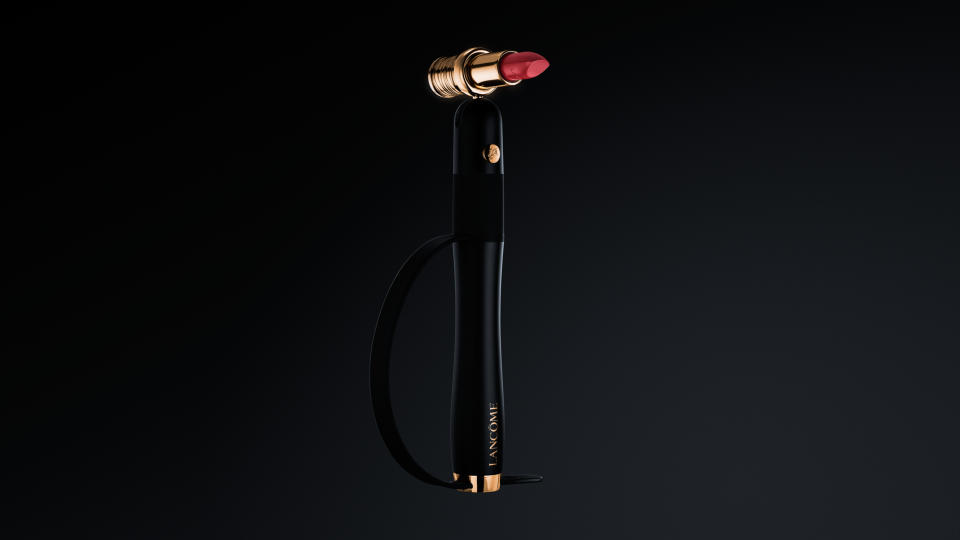 L'Oréal Hapta helps people with fine motor problems apply make-up, starting with lipstick.