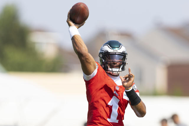 Eagles OTA Takeaways: Defense wins the day & new linebacker prospect  emerges – Philly Sports