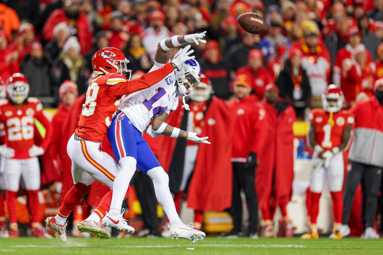 Chiefs cornerback L'Jarius Sneed breaks up a pass intended for Stefon Diggs Sunday.