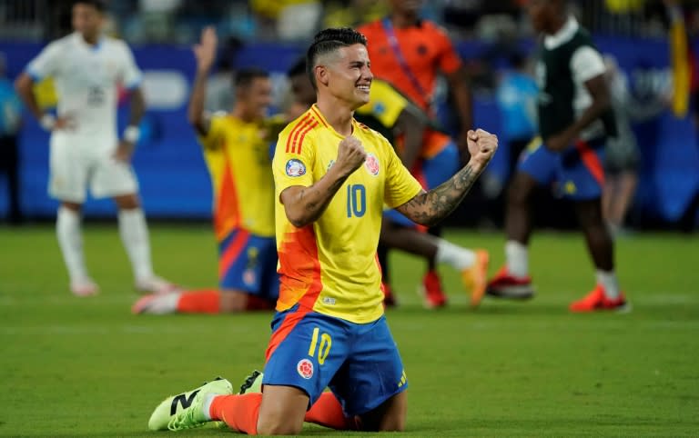 El colombiano James Rodríguez celebra la victoria de su selección sobre la de Uruguay en las semifinales de la Copa América de Estados Unidos el 10 de julio de 2024 en Charlotte (TIMOTHY A. CLARY)
