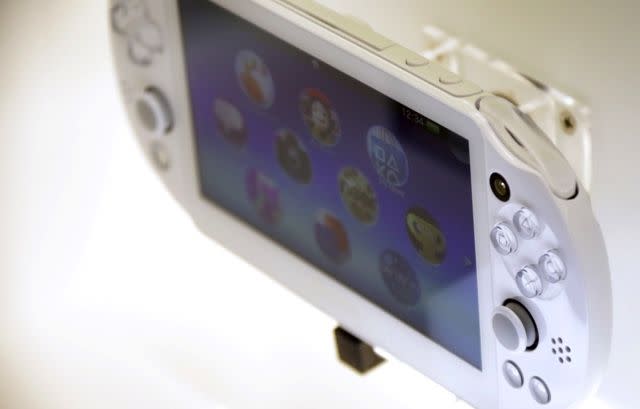 Good morning! We test five-camera phones, hear the death knell for thePlayStation Vita and take a look at what's happened in 15 years of Engadget