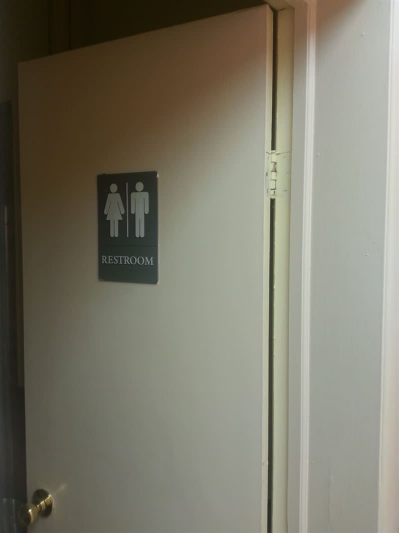 盧姓男大生曾潛入台積電廁所偷拍女生如廁，今又在台南大學女廁犯案。（示意圖／翻攝pixabay）