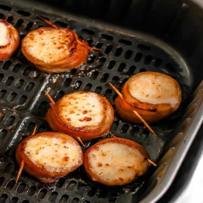Bacon wrapped scallops in the air fryer.