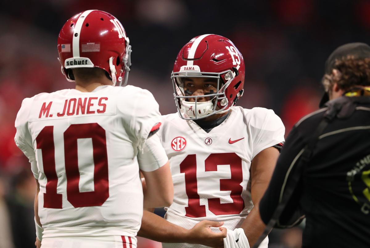 Mac Jones reflects on what he learned from Jalen Hurts at Alabama