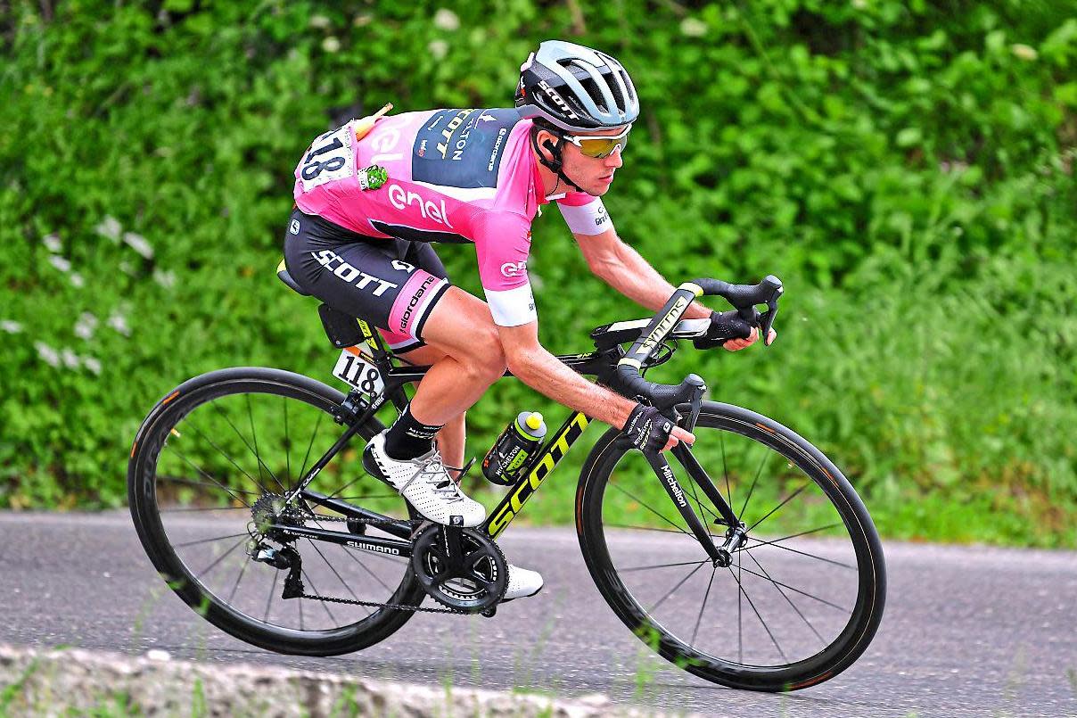 Out in front | Simon Yates wears the leader’s pink jersey in the Giro d’Italia: Tim de Waele/Getty Images