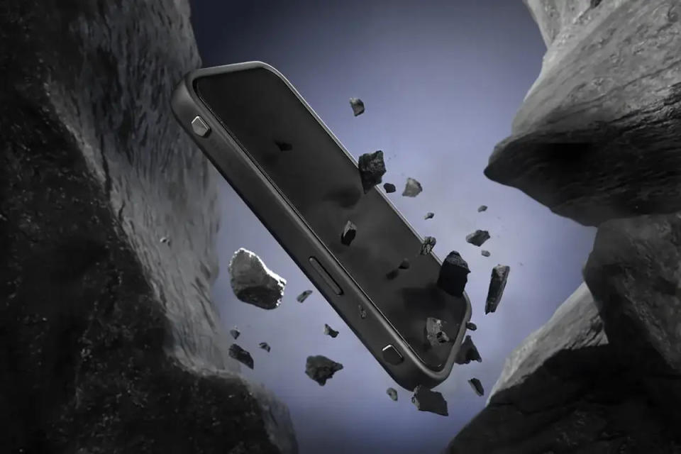 針對第一人稱射擊遊戲打造，犀牛盾推出搭載以人體自然帶電驅動肩鍵設計的iPhone電競保護殼