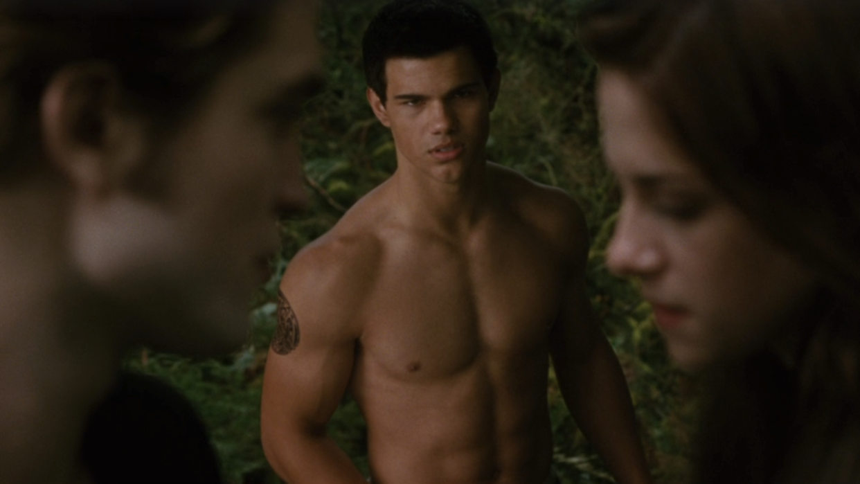  Taylor Lautner as Jacob in Twilight: New Moon. 
