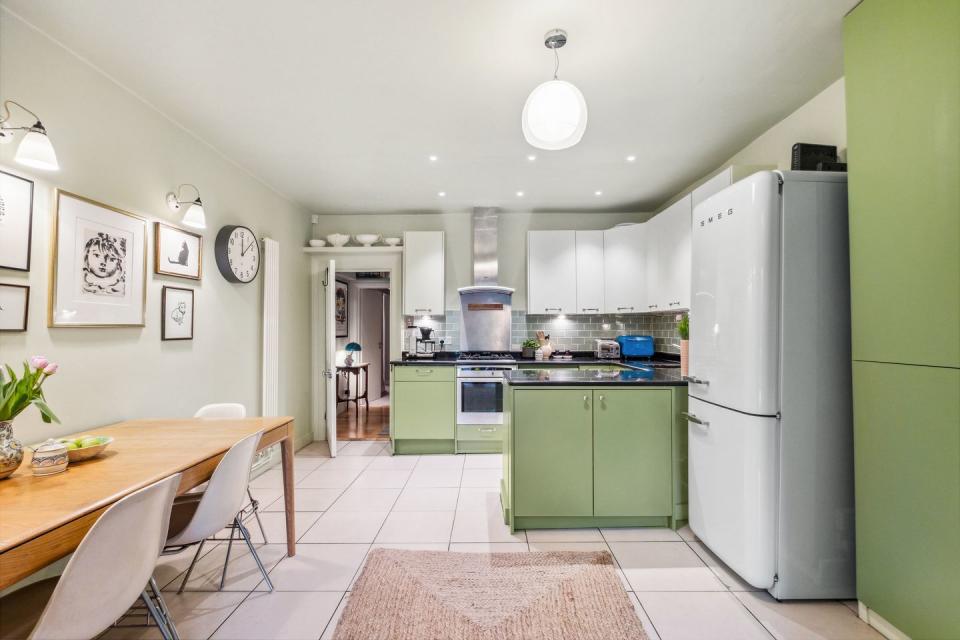 marlborough road property for sale in chiswick, london