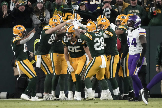 Minnesota Vikings shut out host Green Bay, rise to 12-3