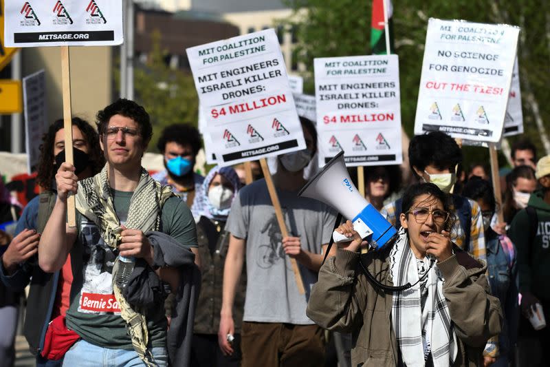 Students and workers hold a pro-Palestinian rally near MIT's Stata Center