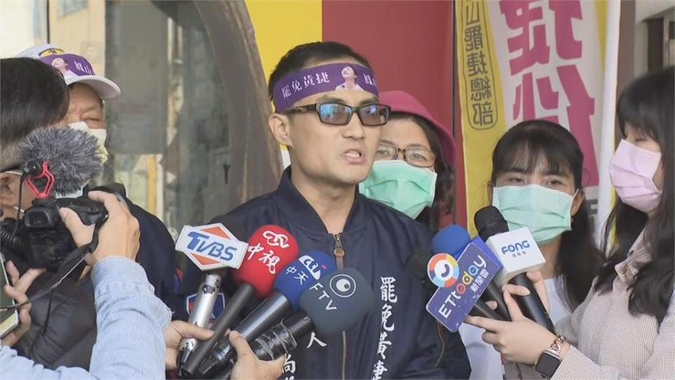 指罷捷是為韓雪恥！罷韓推手出面挺黃捷「反報復 救黃捷」 鳳山街頭看板高掛