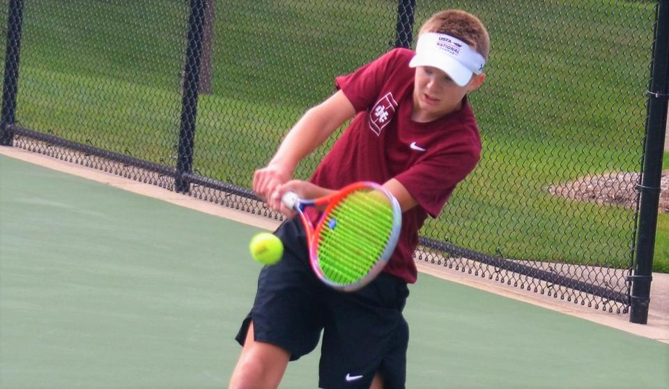 Holland Christian's Dylan Becksvoort was a regional champion to help the Maroons claim the team title.