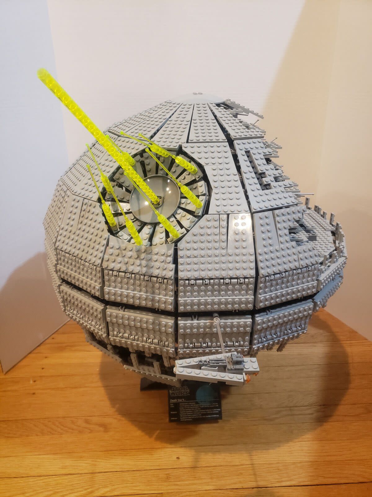 Ultimate Collector Series Star Wars Death Star II 10143