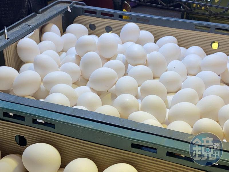 台灣缺蛋問題仍未趨緩，農委會近日雖不斷進口雞蛋，但依舊處於供不應求的狀態。（示意圖，本刊資料照）