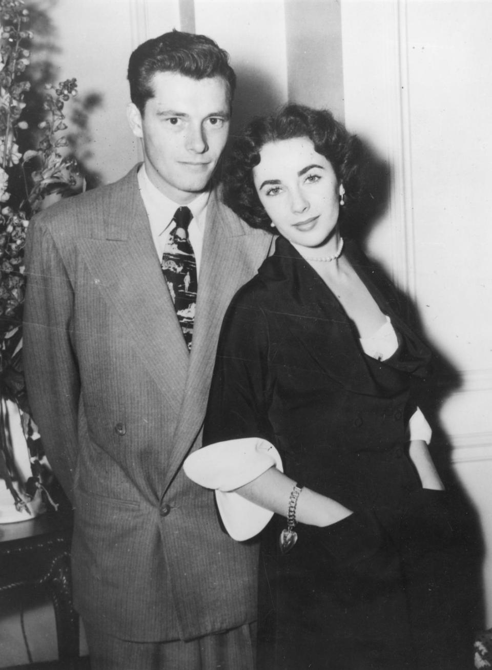 1950: Elizabeth Taylor and Conrad Nicholson "Nicky" Hilton Jr.