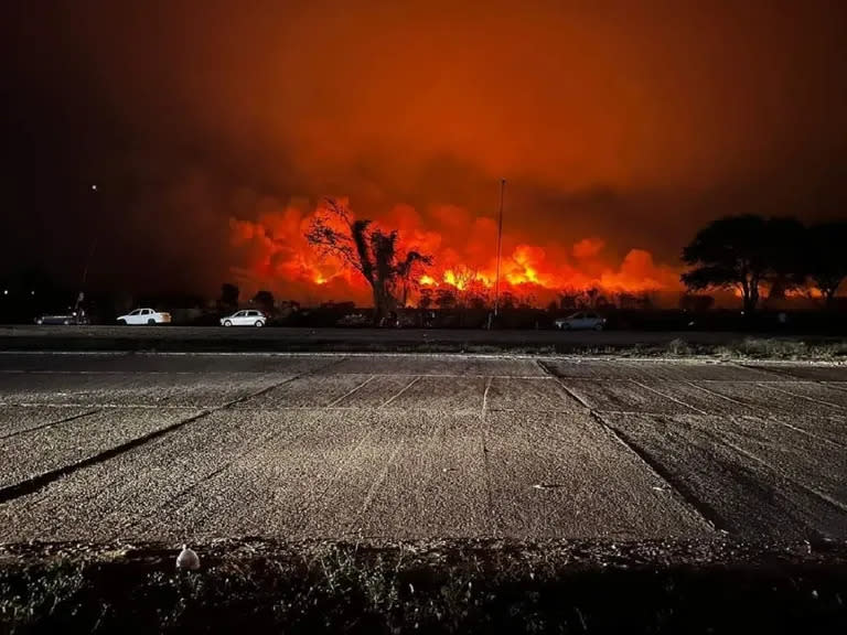 El incendio se dio cerca de la ruta nacional 50