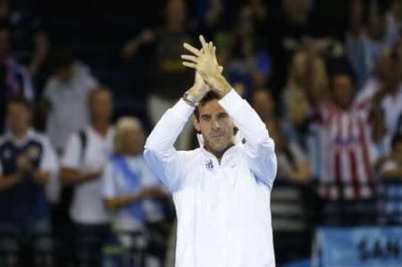 Tennis Britain - Great Britain v Argentina - Davis Cup Semi Final - Emirates Arena, Glasgow, Scotland - 18/9/16 Argentina's Juan Martin del Potro applauds the fans after the match Action Images via Reuters / Andrew Boyers Livepic