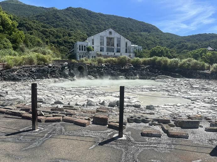 陽明山溫泉水枯竭，前山溫泉浴室暫時關閉。（北市工務局公園處提供）