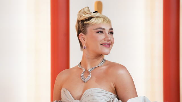 Florence Pugh's Turquoise Louis Vuitton Dress at the Oscars