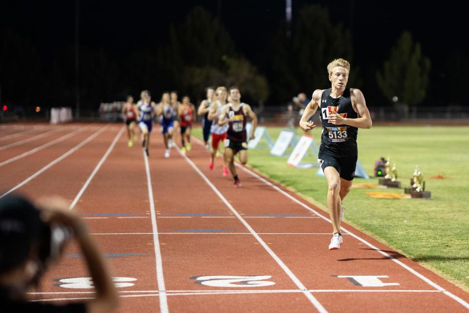 May 13, 2023; Mesa, Arizona, USA; Red Mountain High School runner Tyler Mathews (5133) finishes first in 800m run at the AIA State Track and Field Championships at Mesa Community College in Mesa, Ariz., May 13, 2023. Mattews??? final time is a new state record and the fastest time in the nation in 2023. Mandatory Credit: Mingson Lau/The Republic