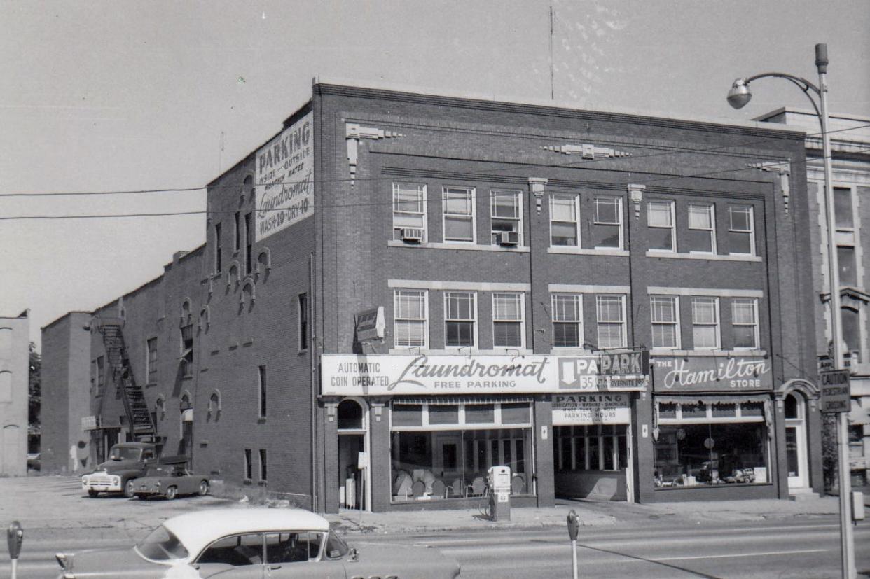 The photograph processed in 1963 shows the Hamilton Store in Peoria.