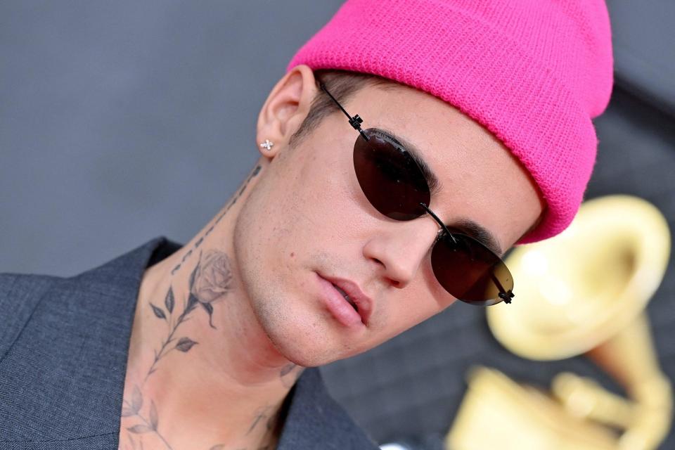 Justin Bieber's Alleged Super Bowl Arrival Hints at Halftime Show Performance