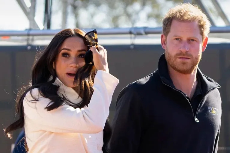 EL PEOR RECUERDO: paparazzis persiguieron el auto de el pr&#xed;ncipe Harry y  Meghan Markle | TN