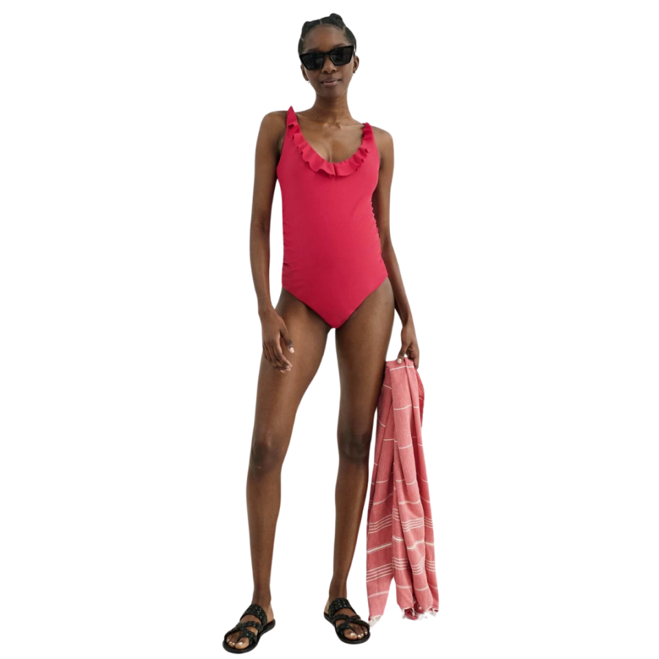 15 Best Maternity Swimsuits, Mom & Expert-Approved 2024