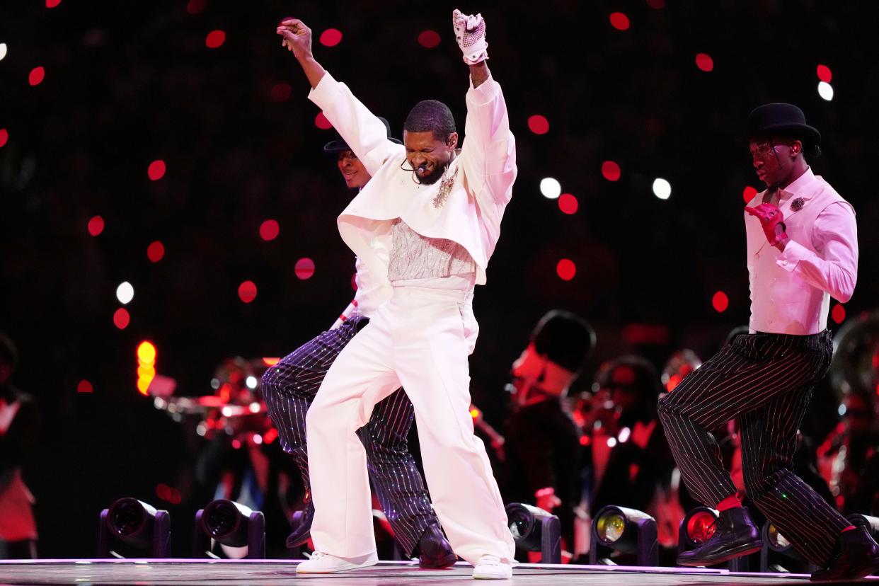 Feb 11, 2024; Paradise, Nevada, USA; Recording artist Usher performs during the halftime show of Super Bowl LVIII at Allegiant Stadium. Mandatory Credit: Kirby Lee-USA TODAY Sports ORG XMIT: IMAGN-734691 ORIG FILE ID: 20240211_jcd_al2_0206.JPG