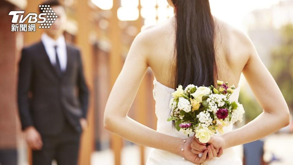 好姊妹約定不婚不生，10年後卻陸續結婚。（示意圖，非當事人／shutterstock達志影像）