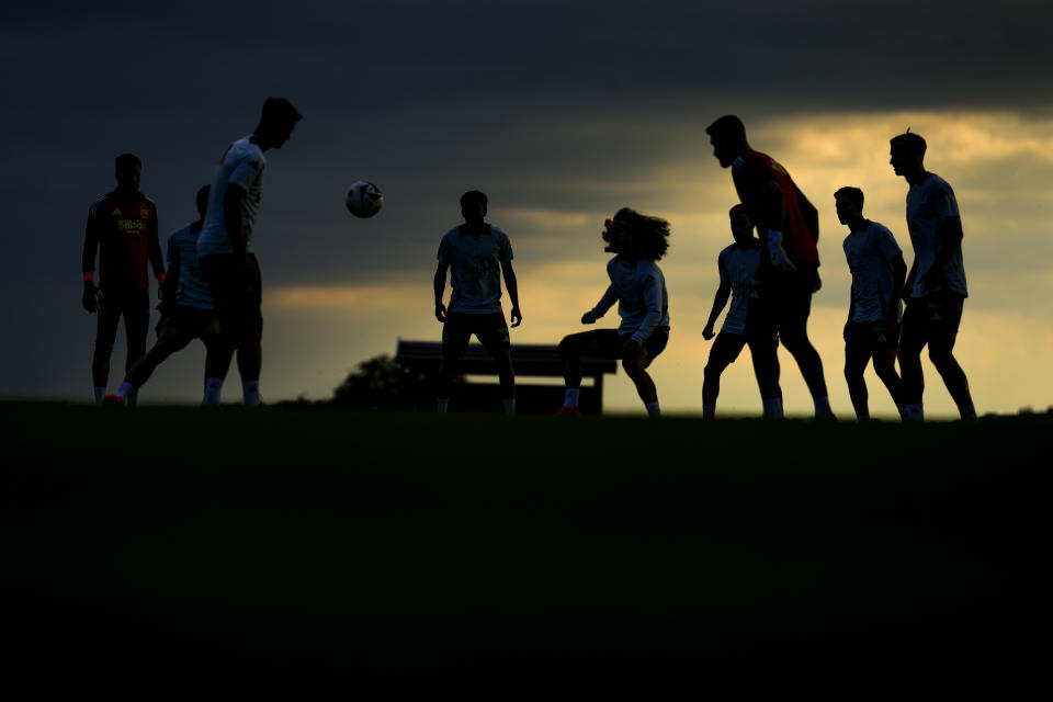 Spain's soccer players workout during a training session at their base camp in Donaueschingen, Germany, Tuesday, June 25, 2024. (AP Photo/Manu Fernandez)