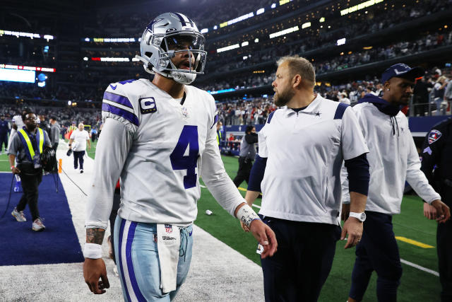 Cowboys' Dak Prescott Gets Testy With Reporter for Bringing Up Playoff Loss