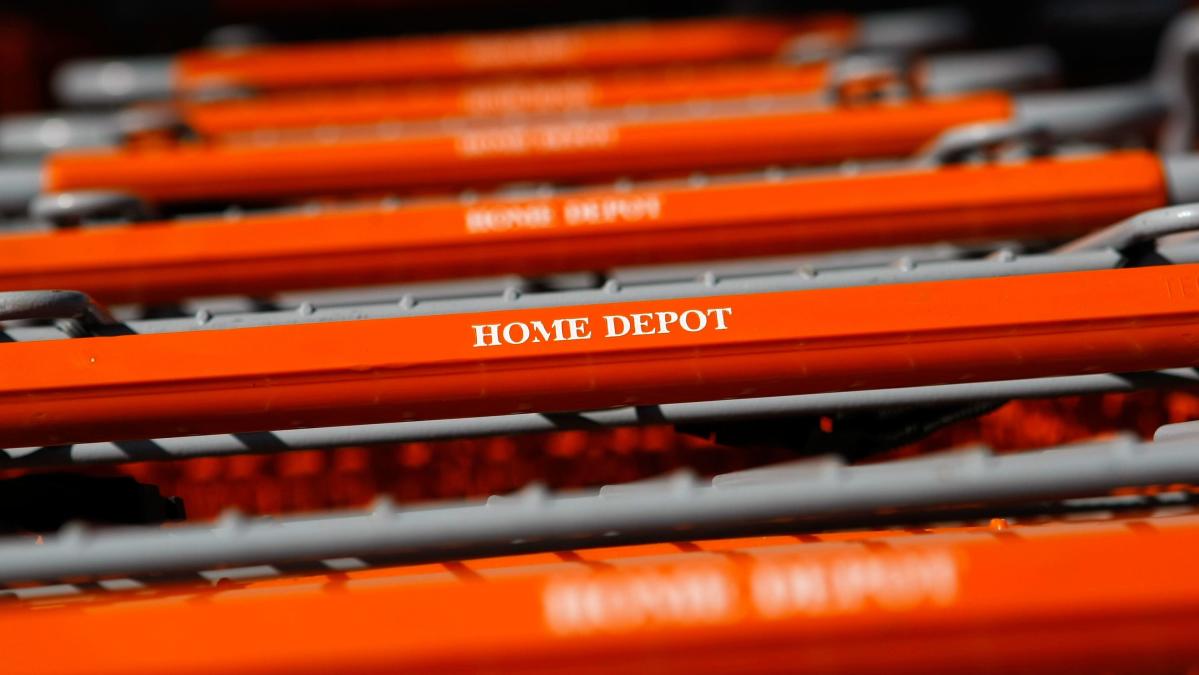 Home Depot sales decline on Q1 earnings