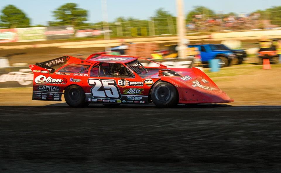 Clanton triumphantly returned to the World of Outlaws CASE Construction Equipment Late Model Series last month, hitting a stride in Series competition with four top fives and six top 10s—most recently finishing third at Jacksonville Speedway.
