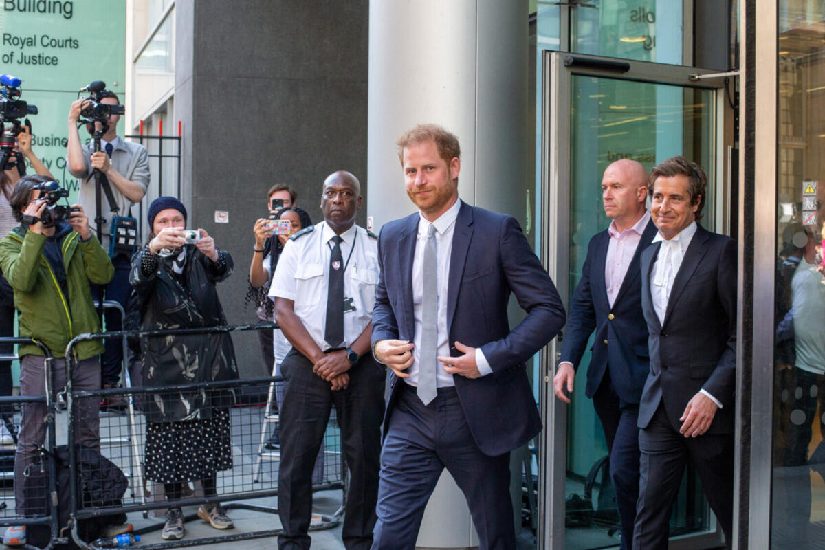 Prince Harry’s Controversial Expenses and Accusations against Tabloids Cause Outrage in England