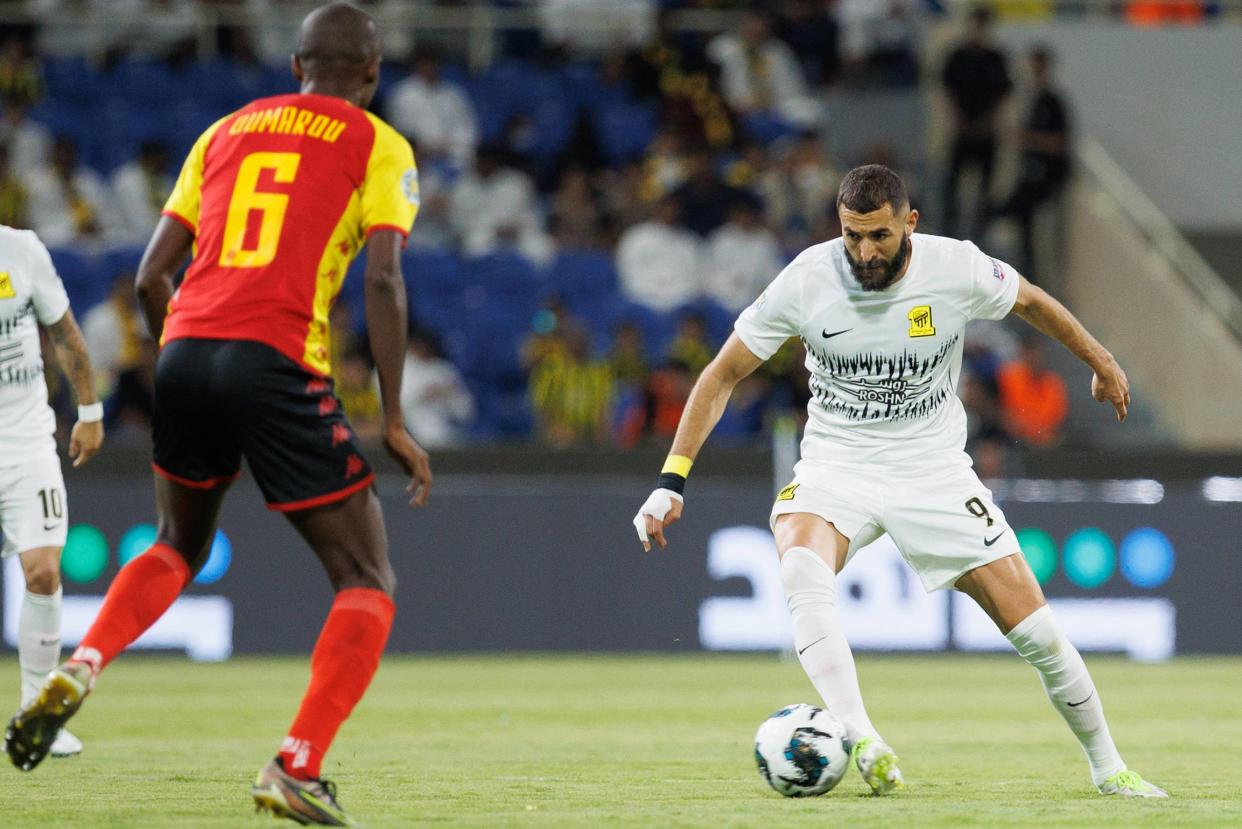 Karim Benzema a marqué son premier but avec son nouveau club saoudien de l’Al-Ittihad, lors de la Coupe arabe des clubs champions 2023 entre l’Espérance de Tunis et l’Al-Ittihad au stade King Fahd de Taif, le 27 juillet 2023. 