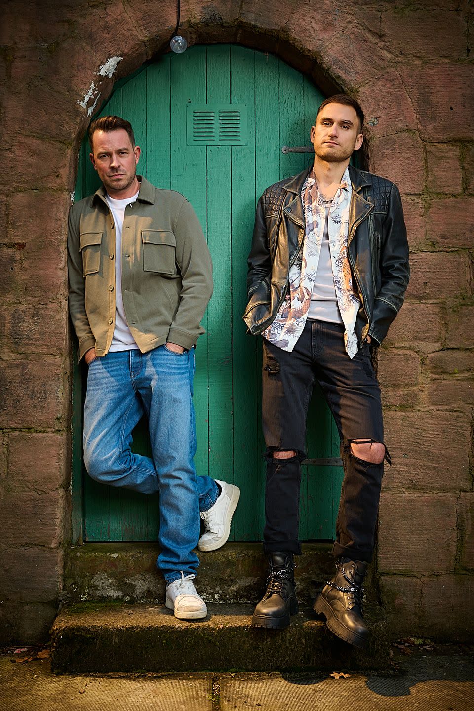 charlie clapham as freddie roscoe, ashley taylor dawson as darren osborne, hollyoaks