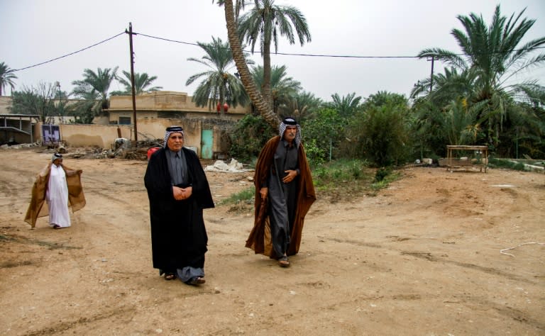 If someone fails to attend a tribal hearing, the "degga ashairiya" allows a rival clan to fire on the absentee’s home or that of fellow tribesmen