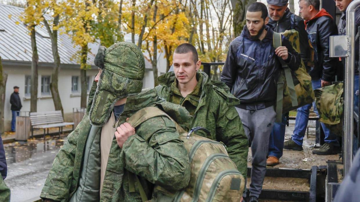 Russian soldiers. Photo: Anadolu Agency via Getty Images