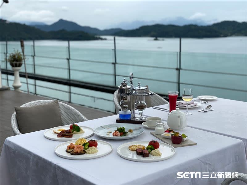 雲品溫泉酒店SKY LOUNGE奢華早餐。（圖／記者馮珮汶攝）