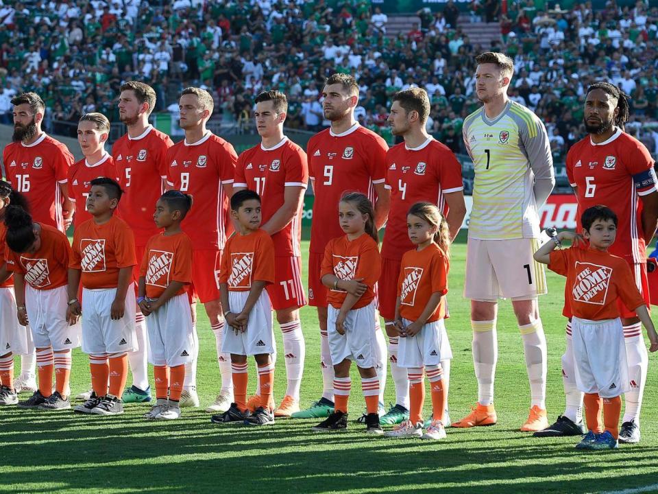 New look Wales hold Mexico in post-season friendly