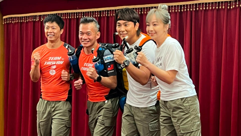 林義傑（左起）、黃張維、王仁甫、季芹今出席蒙古戈壁世界四大極地馬拉松賽前發布記者會。黃于珊攝