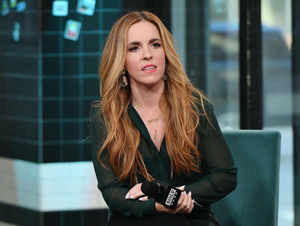 rachel hollis 5